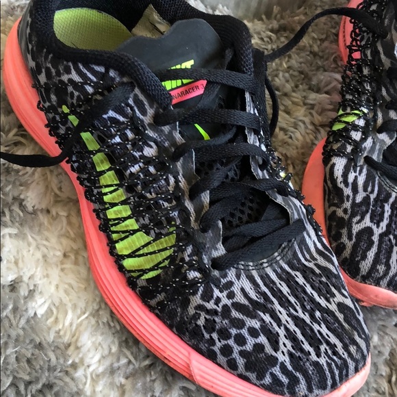 Pink/yellow Nike Lunaracer 3 - Picture 2 of 4